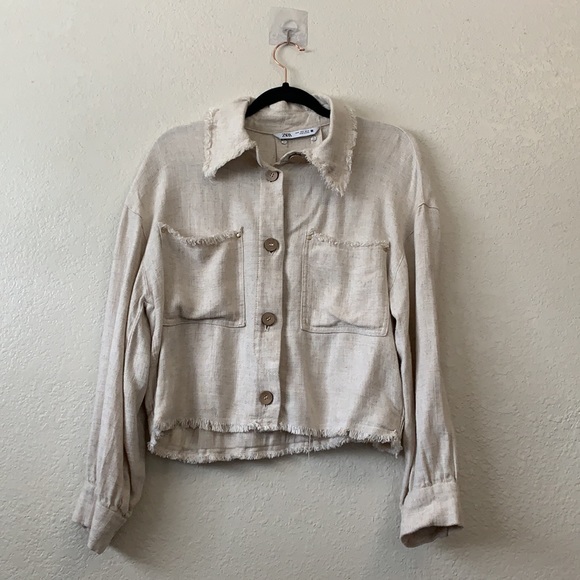 ZARA FRAYED TRIM SHORT JACKET 🤍 - Picture 4 of 4